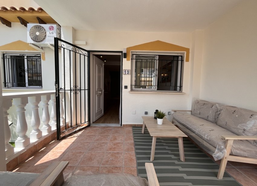 Resale - Terraced house / Townhouse - Torrevieja - Los Altos