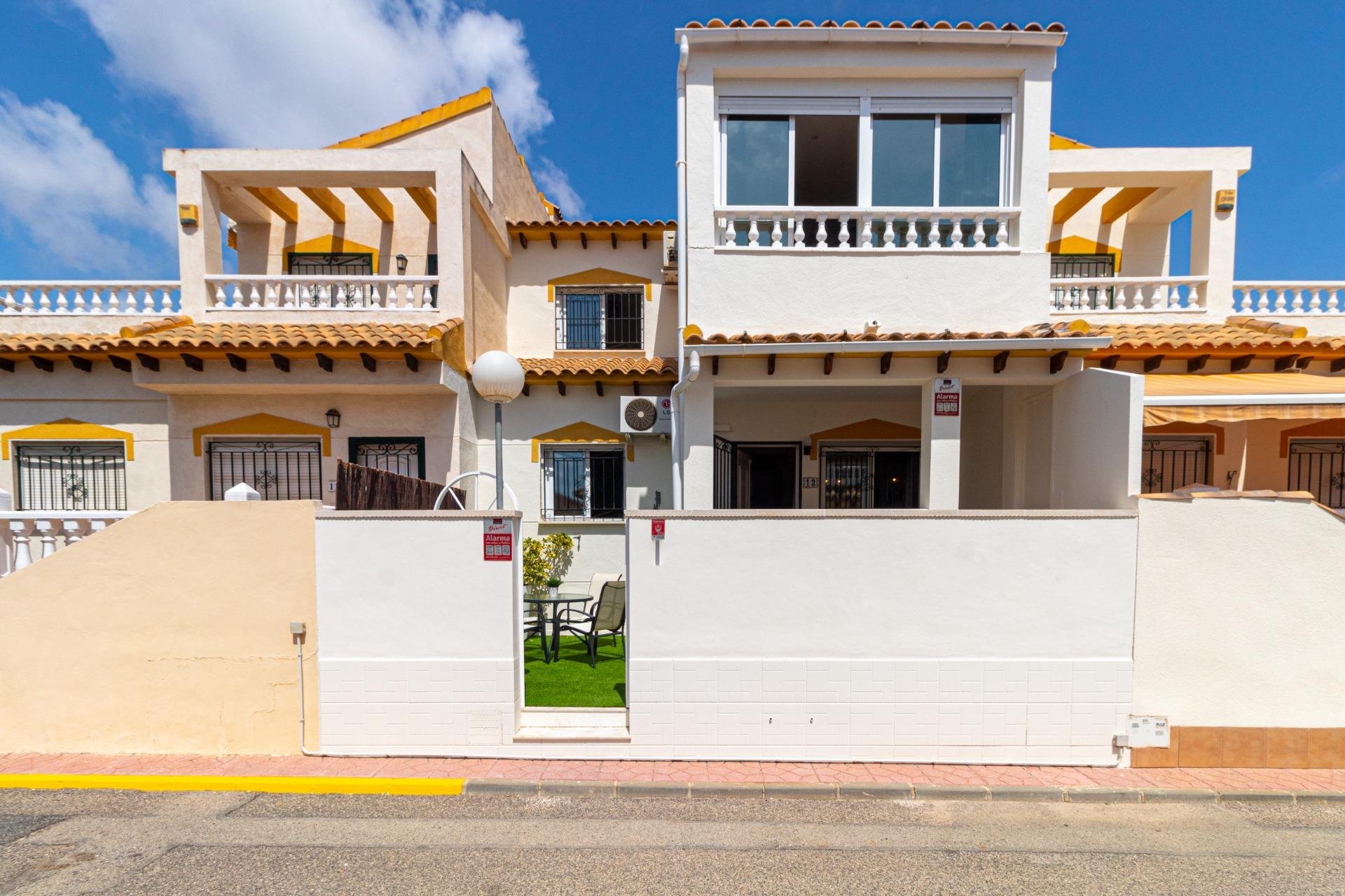 Resale - Terraced house / Townhouse - Torrevieja - Los altos