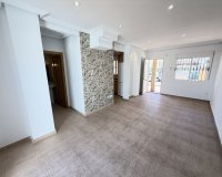 Resale - Terraced house / Townhouse - Torrevieja - Los Altos