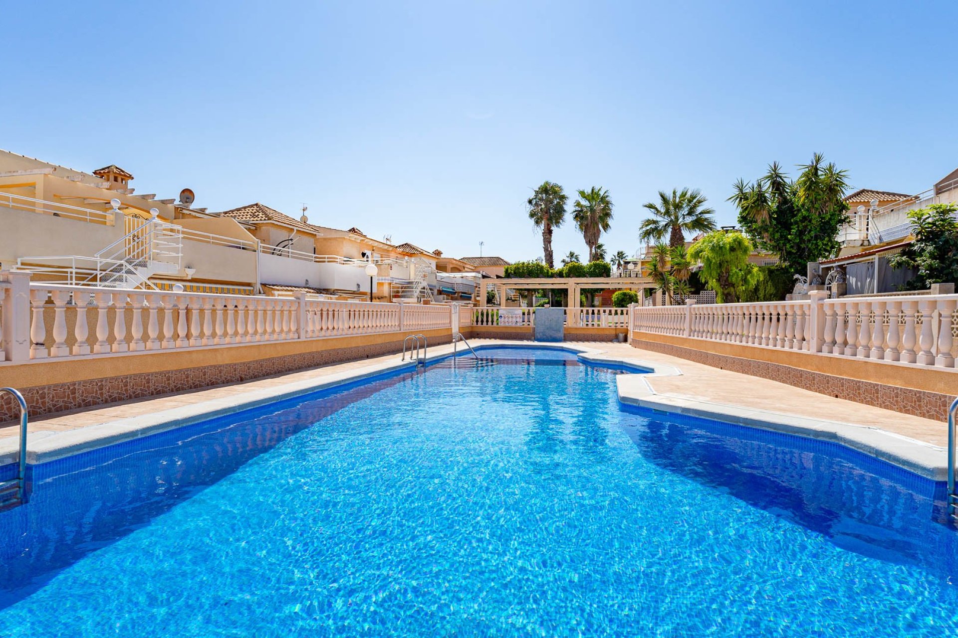 Resale - Terraced house / Townhouse - Torrevieja - Los Altos