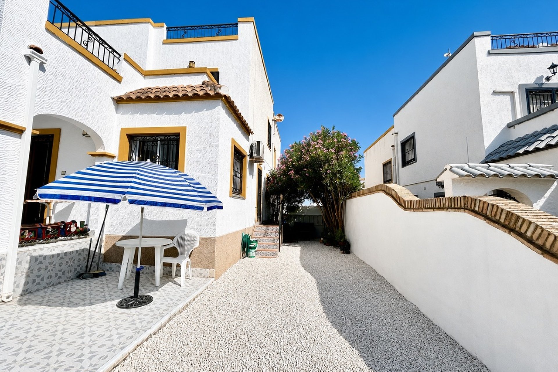 Resale - Terraced house / Townhouse - Torrevieja - Los Altos
