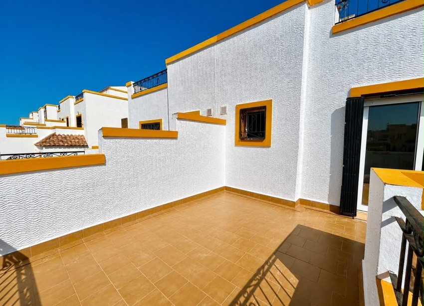 Resale - Terraced house / Townhouse - Torrevieja - Los Altos