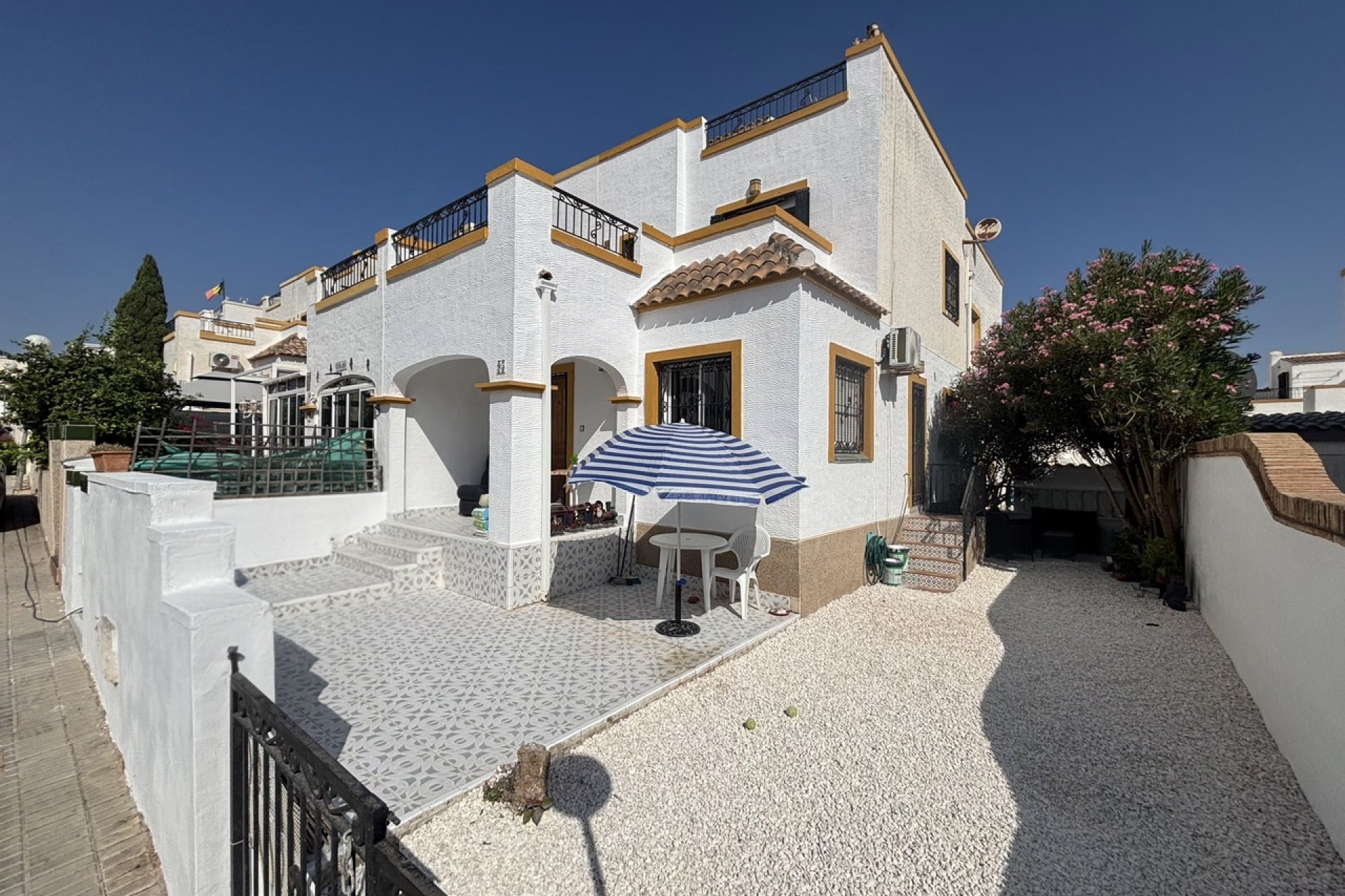 Resale - Terraced house / Townhouse - Torrevieja - Los Altos