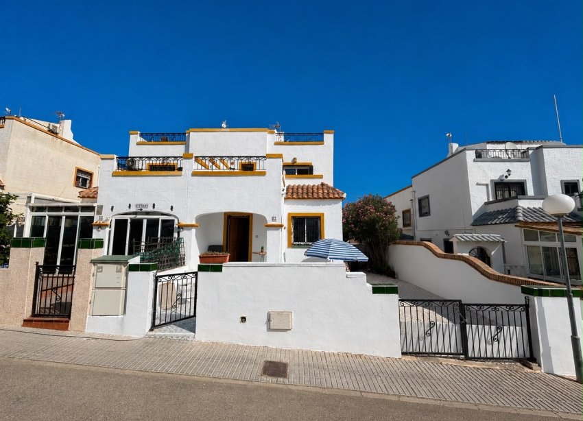 Resale - Terraced house / Townhouse - Torrevieja - Los Altos