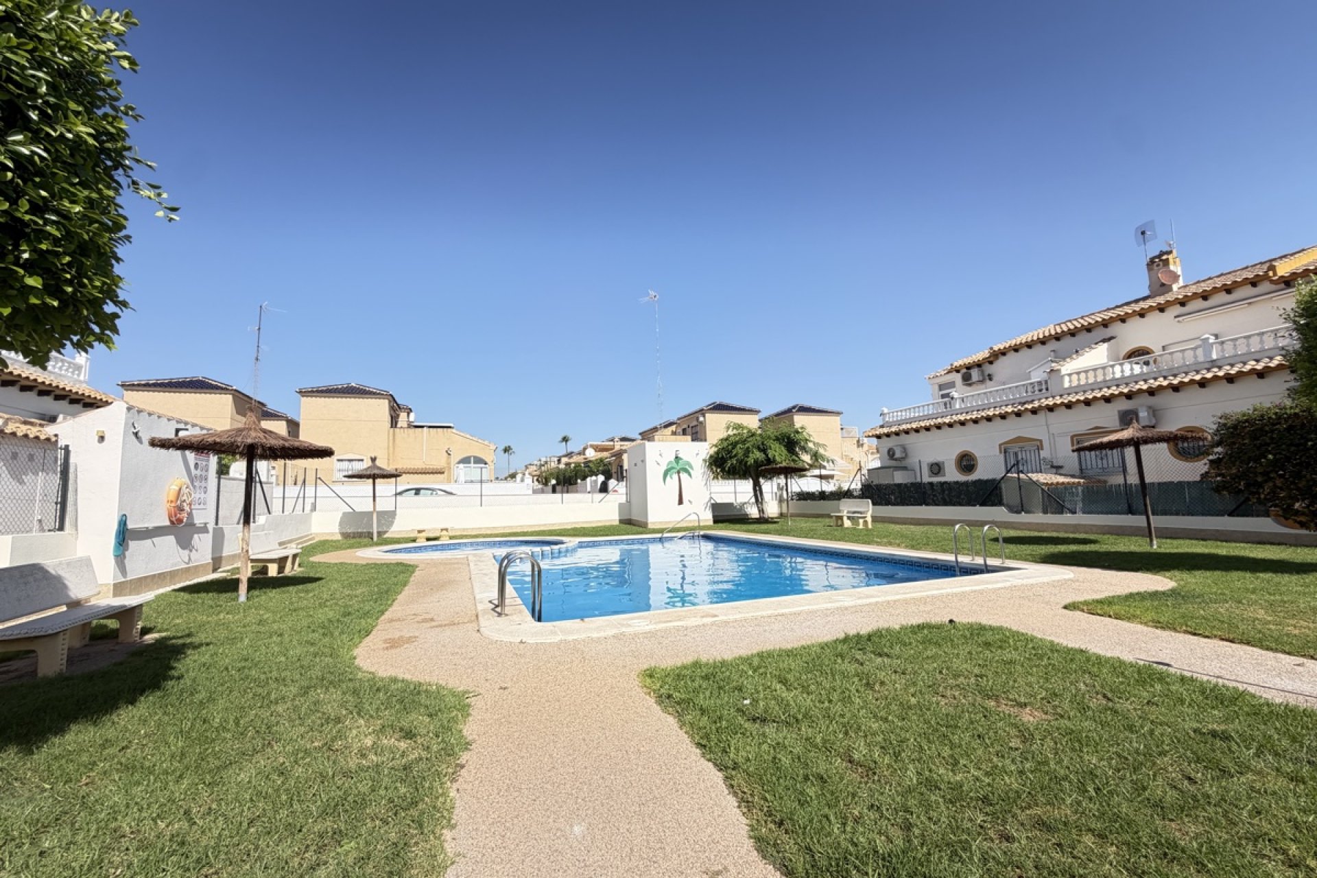 Resale - Terraced house / Townhouse - Torrevieja - Los Altos