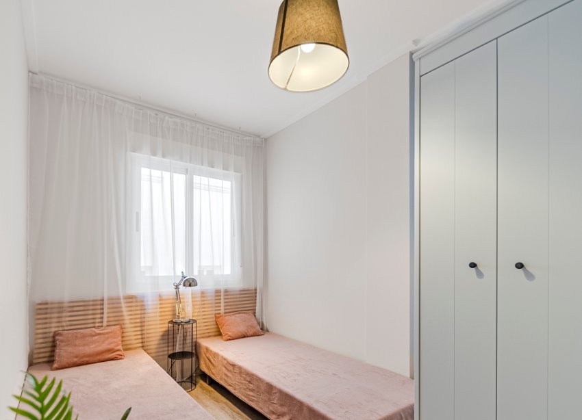 Resale - Terraced house / Townhouse - Torrevieja - Los Balcones