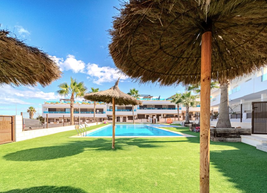 Resale - Terraced house / Townhouse - Torrevieja - Los Balcones