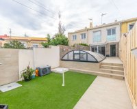 Resale - Terraced house / Townhouse - Torrevieja - Los Balcones