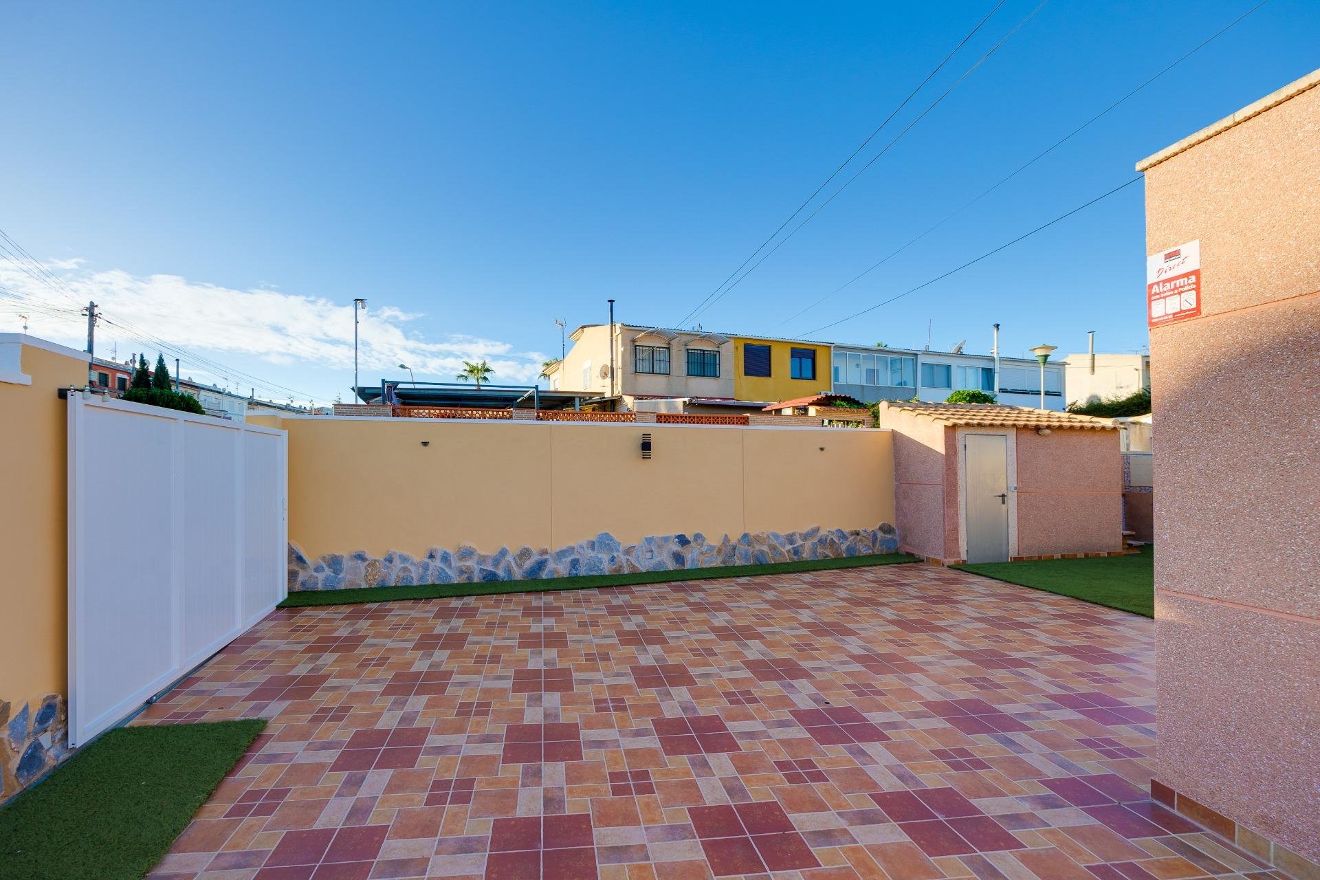Resale - Terraced house / Townhouse - Torrevieja - Los Balcones