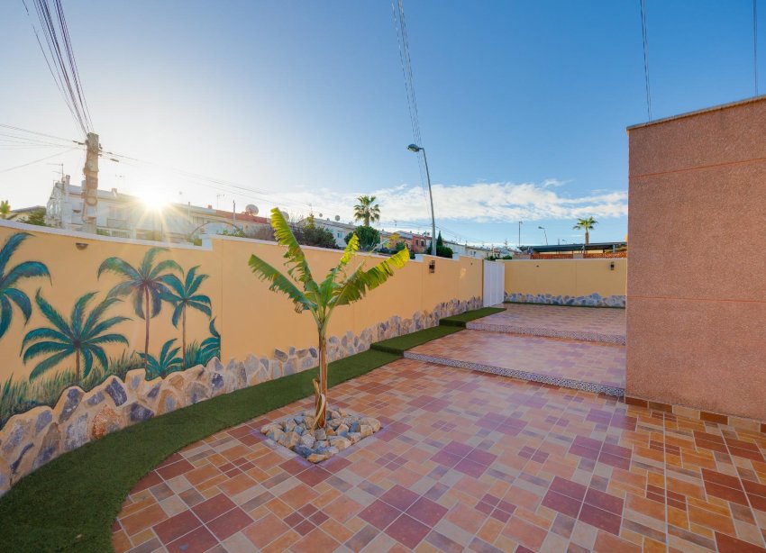 Resale - Terraced house / Townhouse - Torrevieja - Los Balcones