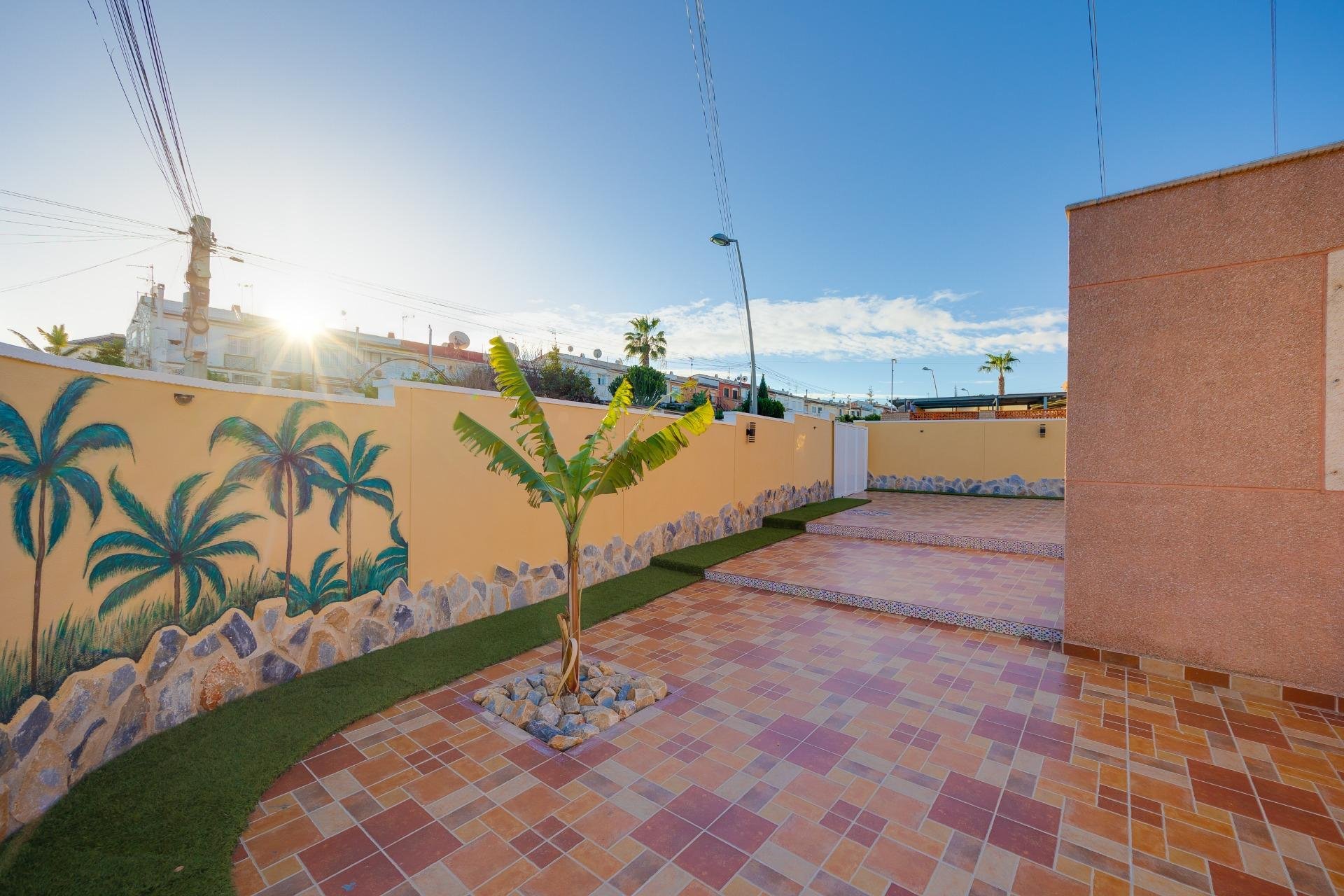 Resale - Terraced house / Townhouse - Torrevieja - Los Balcones