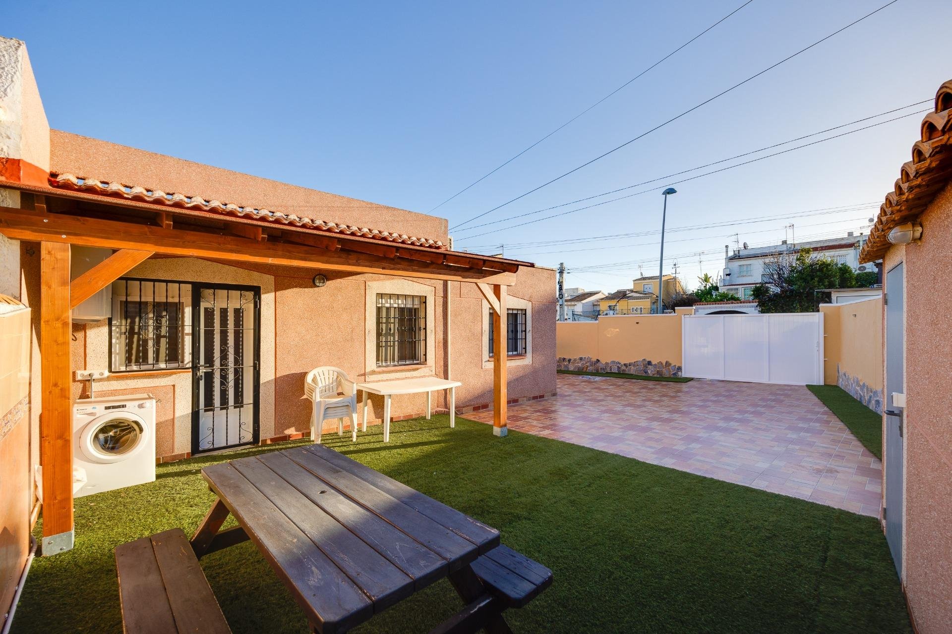 Resale - Terraced house / Townhouse - Torrevieja - Los Balcones