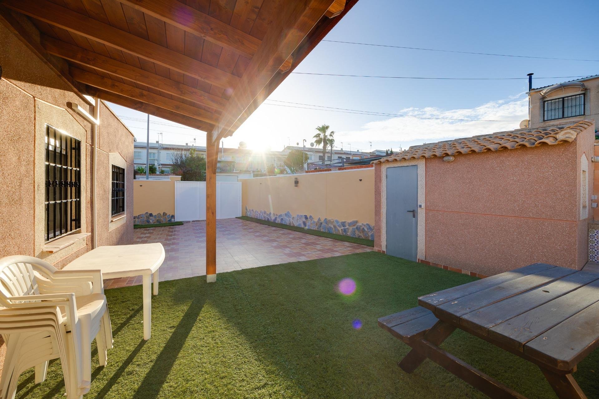 Resale - Terraced house / Townhouse - Torrevieja - Los Balcones