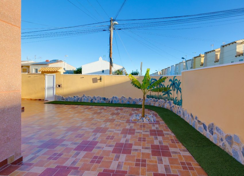 Resale - Terraced house / Townhouse - Torrevieja - Los Balcones
