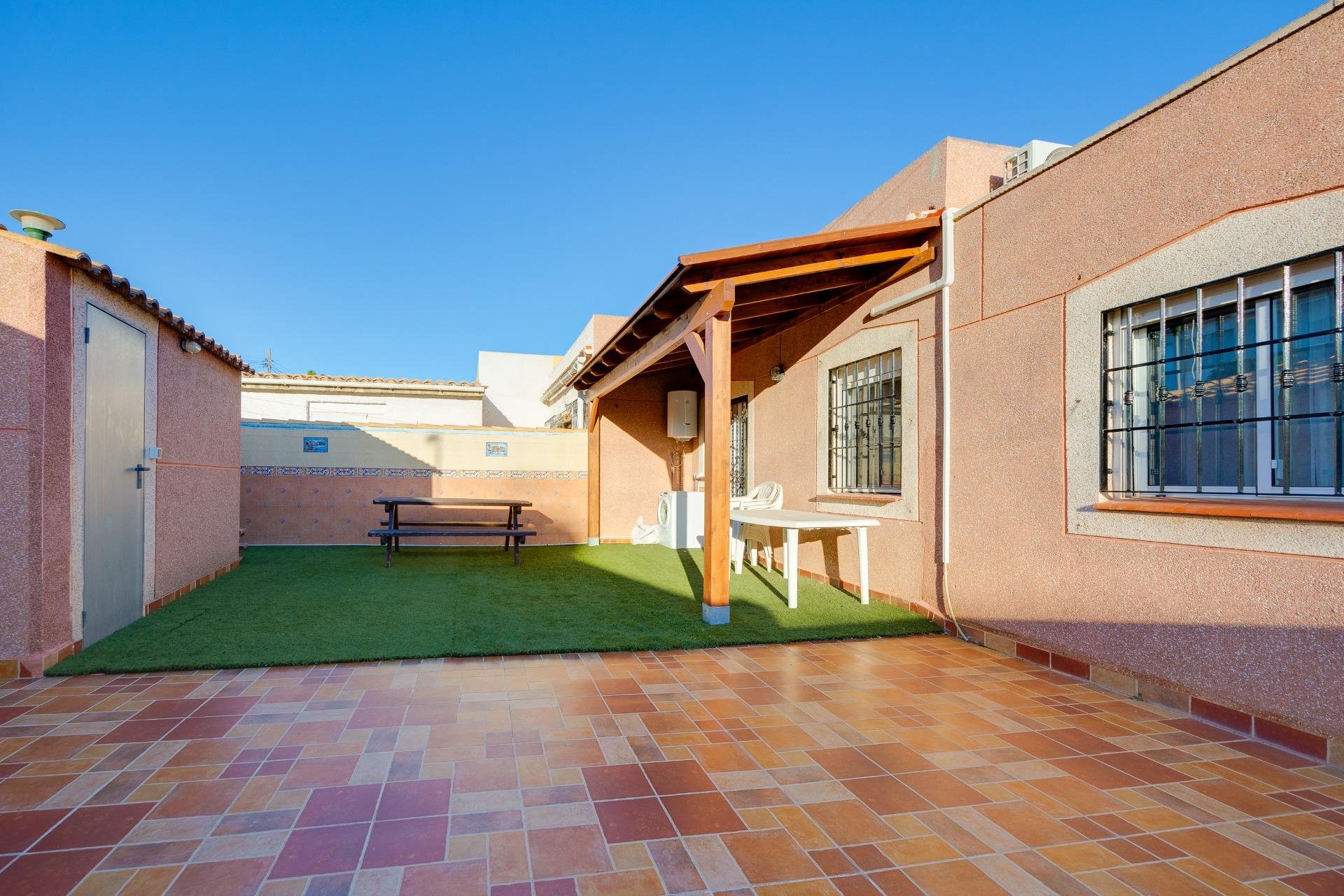 Resale - Terraced house / Townhouse - Torrevieja - Los Balcones
