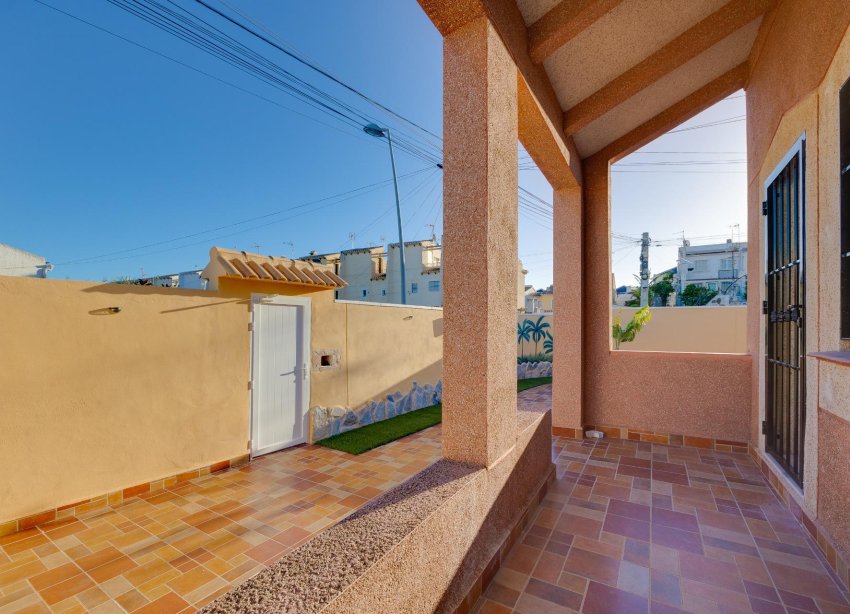 Resale - Terraced house / Townhouse - Torrevieja - Los Balcones