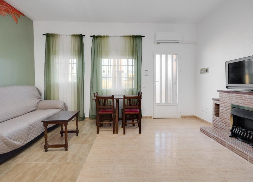 Resale - Terraced house / Townhouse - Torrevieja - Los Balcones