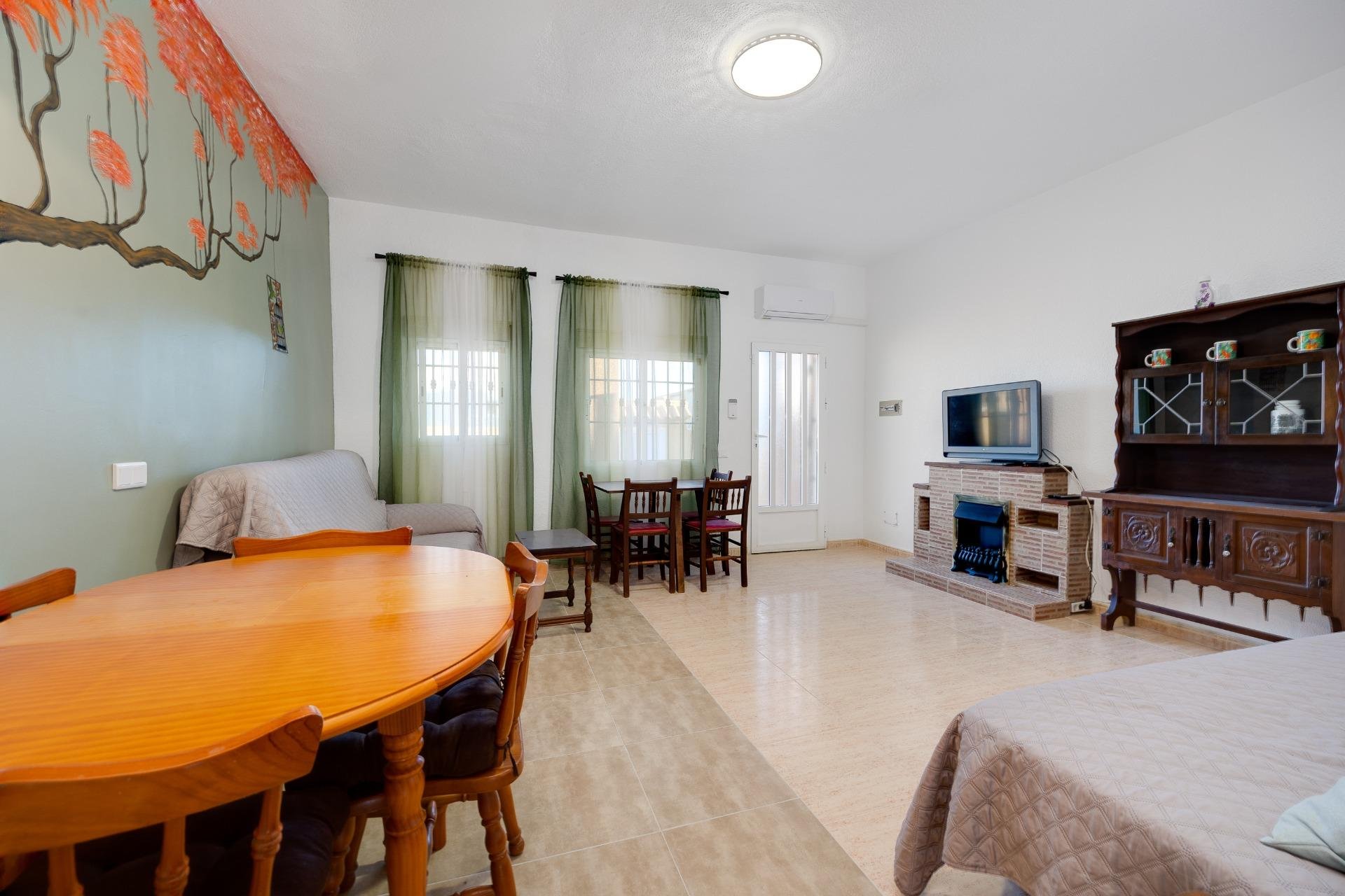 Resale - Terraced house / Townhouse - Torrevieja - Los Balcones
