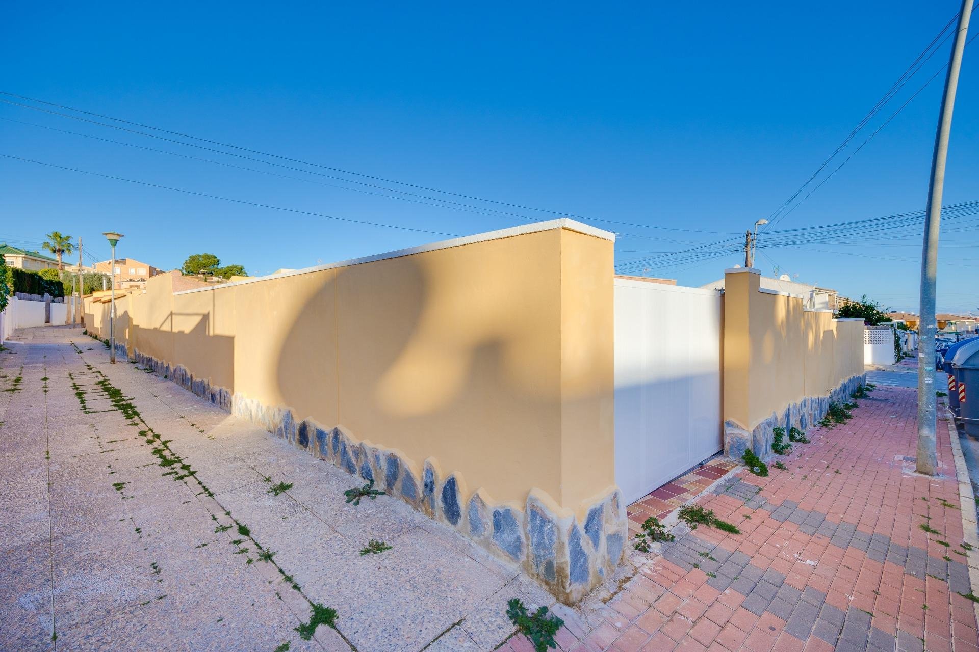 Resale - Terraced house / Townhouse - Torrevieja - Los Balcones