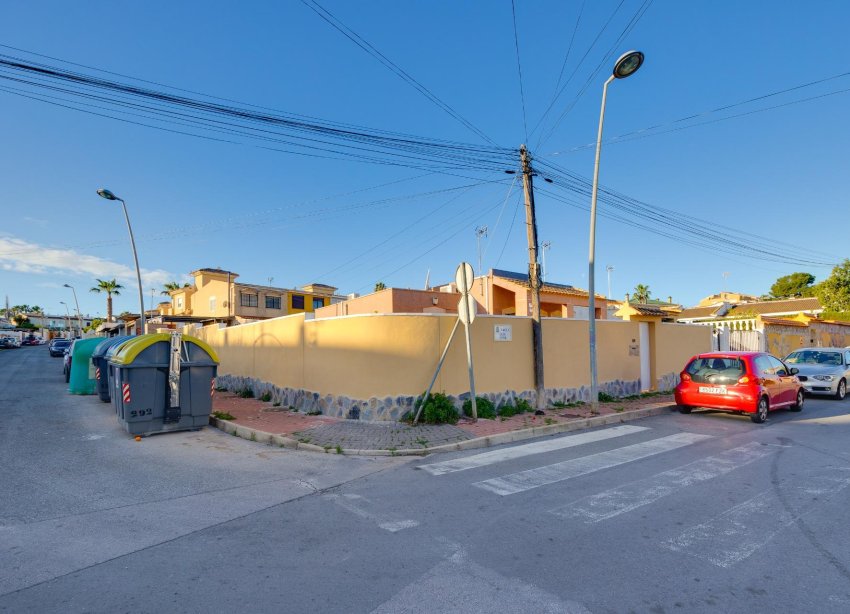 Resale - Terraced house / Townhouse - Torrevieja - Los Balcones