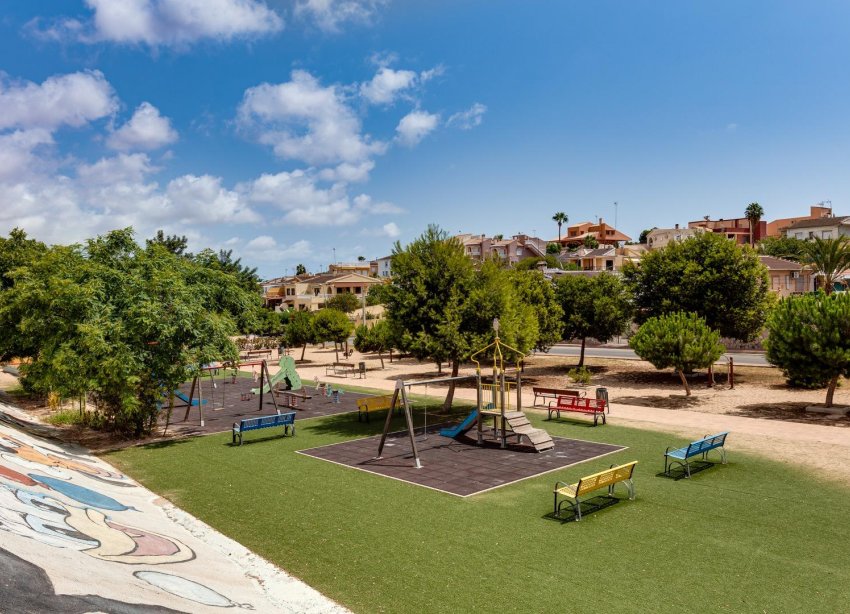 Resale - Terraced house / Townhouse - Torrevieja - Los Balcones