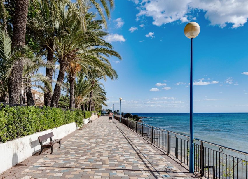Resale - Terraced house / Townhouse - Torrevieja - Los Balcones