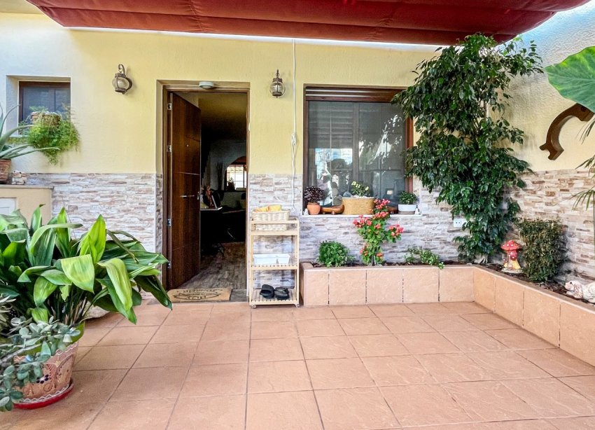Resale - Terraced house / Townhouse - Torrevieja - Los Balcones