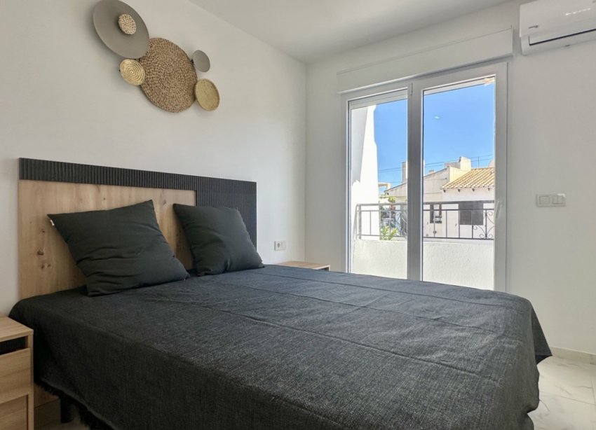 Resale - Terraced house / Townhouse - Torrevieja - Los Balcones