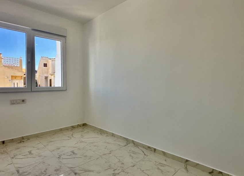Resale - Terraced house / Townhouse - Torrevieja - Los Balcones