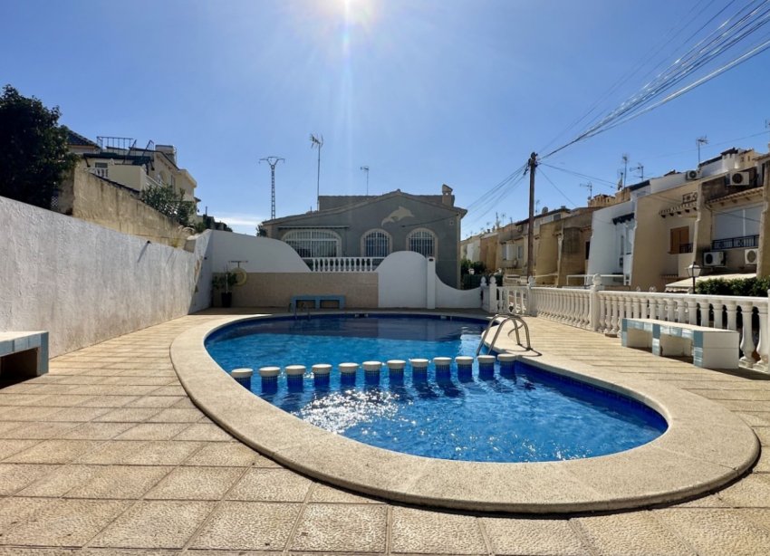 Resale - Terraced house / Townhouse - Torrevieja - Los Balcones