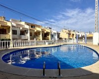 Resale - Terraced house / Townhouse - Torrevieja - Los Balcones