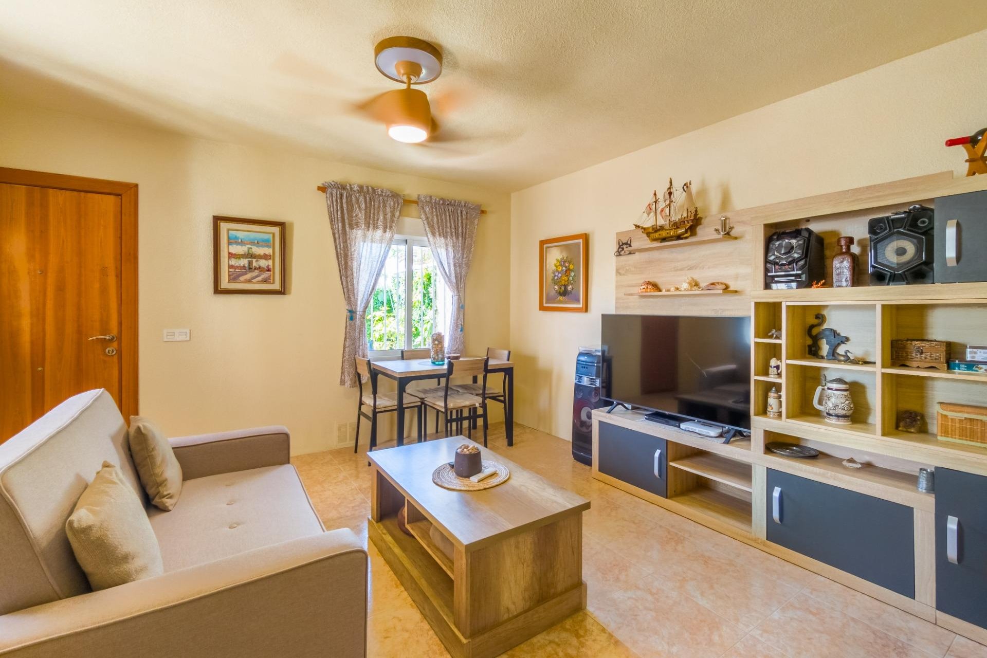 Resale - Terraced house / Townhouse - Torrevieja - Nueva Torrevieja