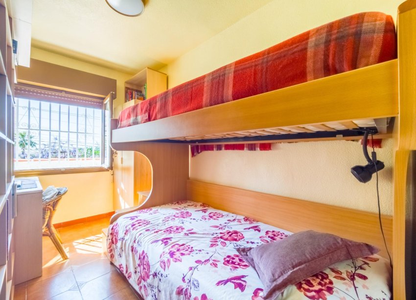 Resale - Terraced house / Townhouse - Torrevieja - Nueva Torrevieja