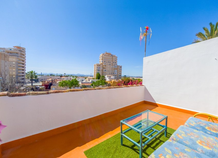 Resale - Terraced house / Townhouse - Torrevieja - Nueva Torrevieja