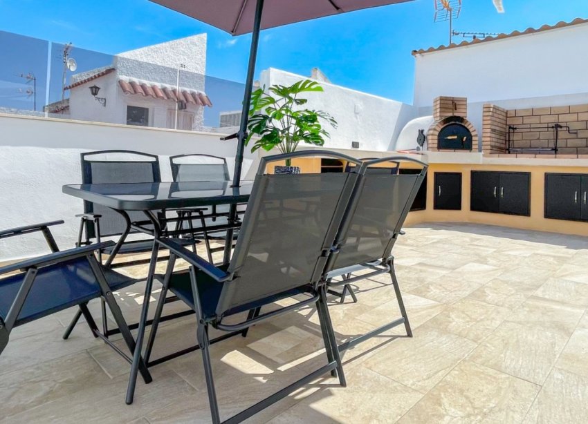Resale - Terraced house / Townhouse - Torrevieja - Nueva Torrevieja