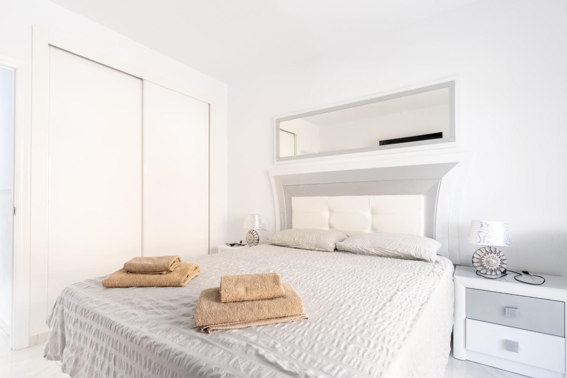 Resale - Terraced house / Townhouse - Torrevieja - Punta prima