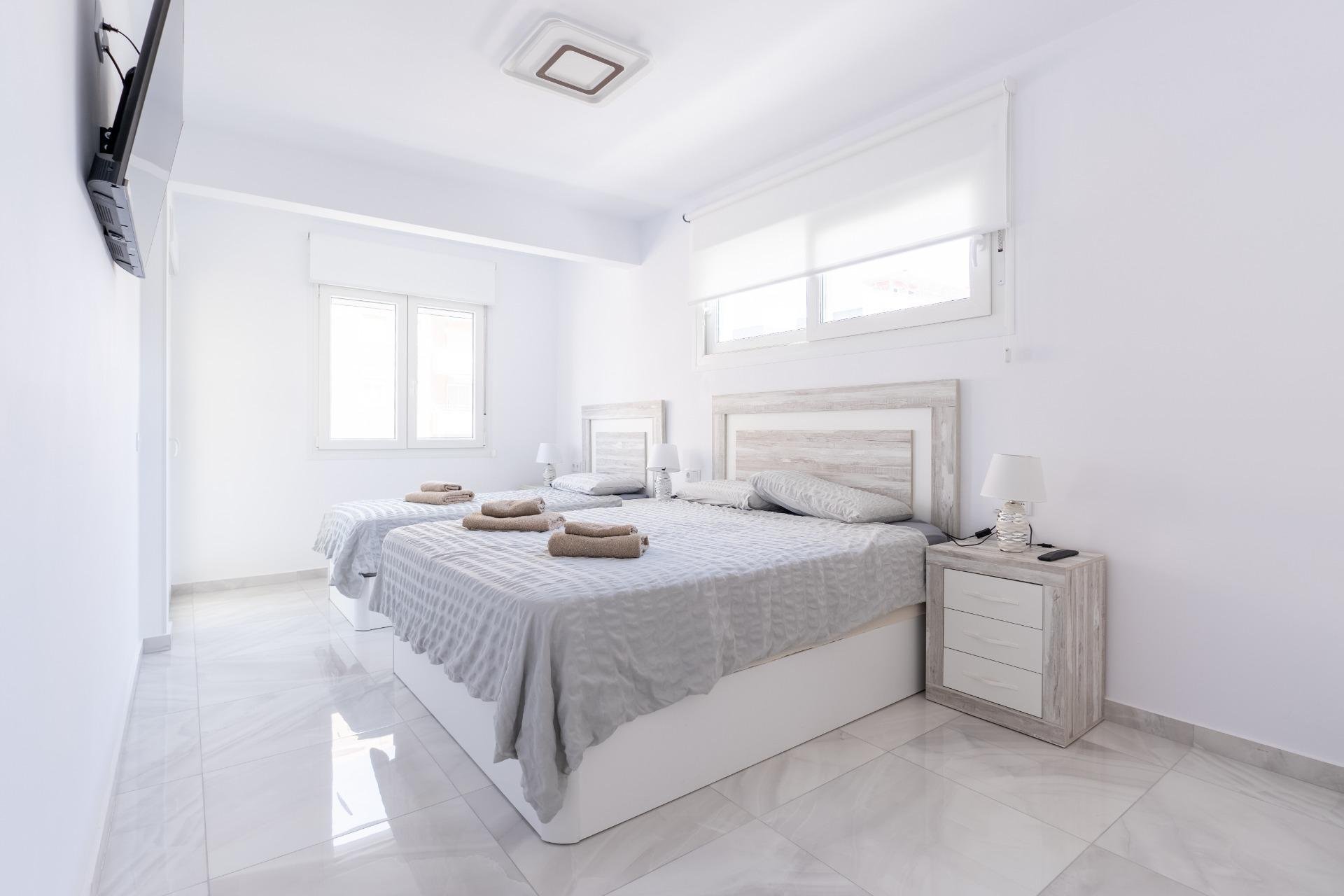 Resale - Terraced house / Townhouse - Torrevieja - Punta prima