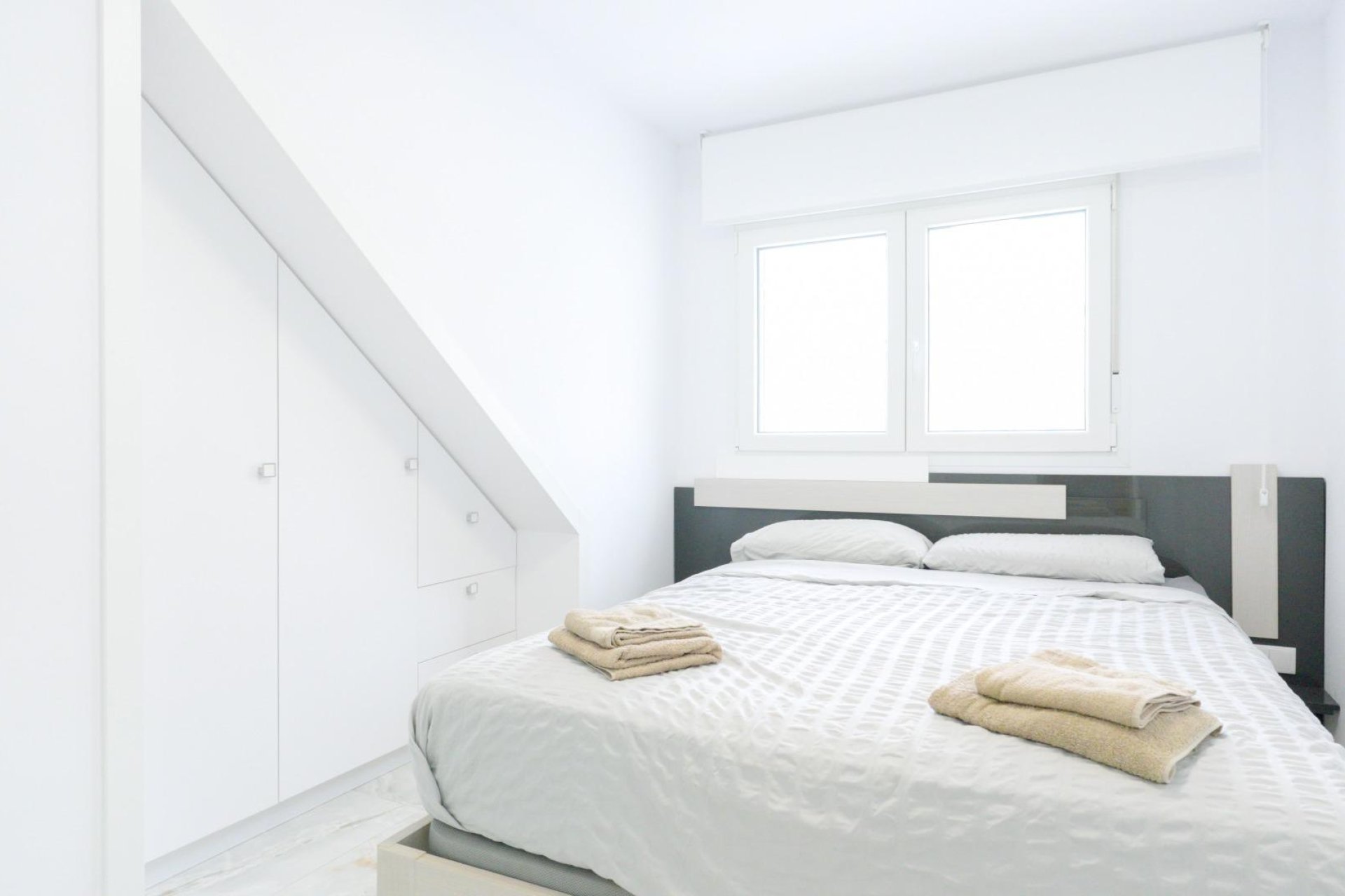 Resale - Terraced house / Townhouse - Torrevieja - Punta prima