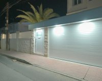 Resale - Terraced house / Townhouse - Torrevieja - Punta prima