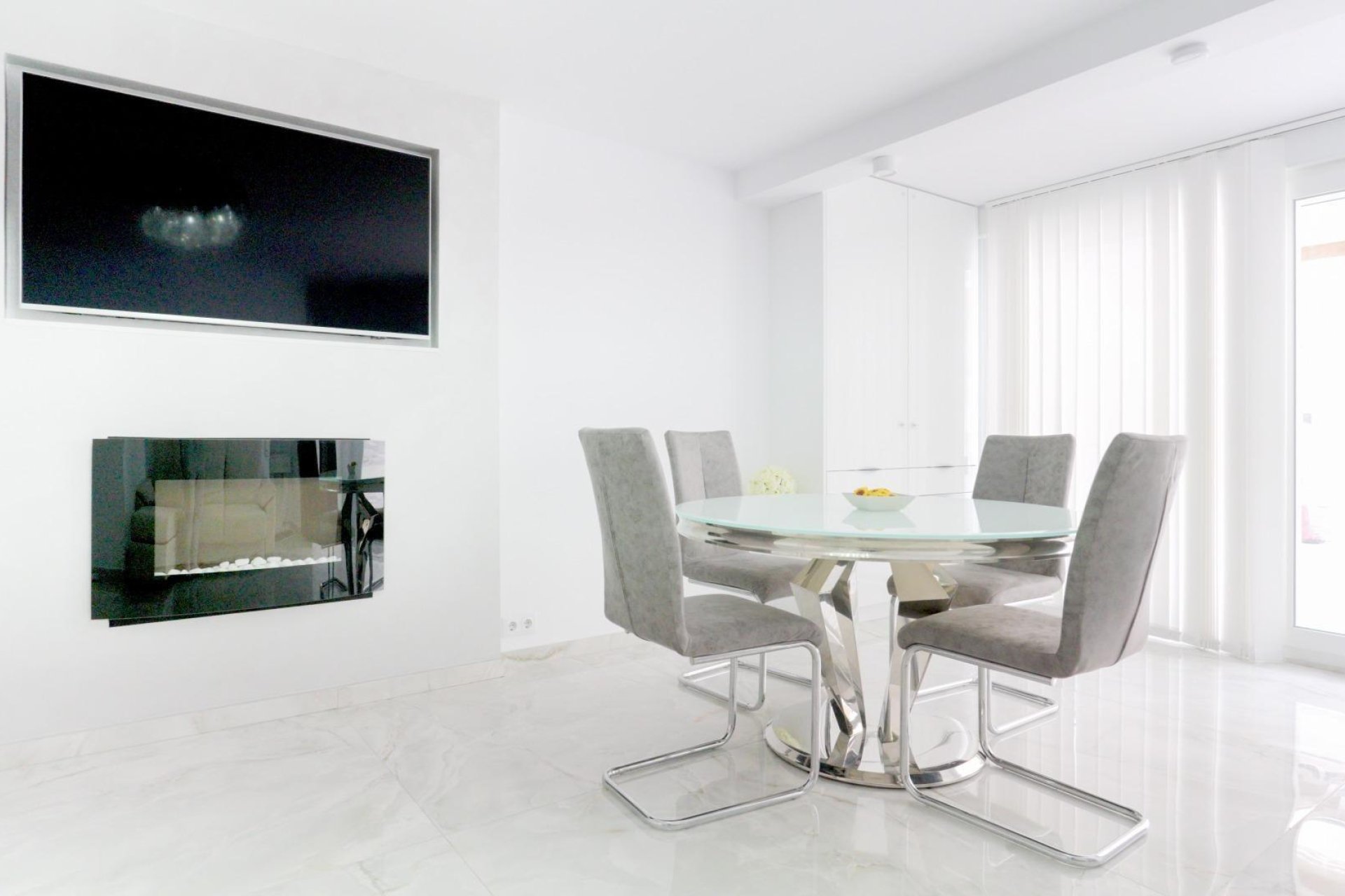 Resale - Terraced house / Townhouse - Torrevieja - Punta prima