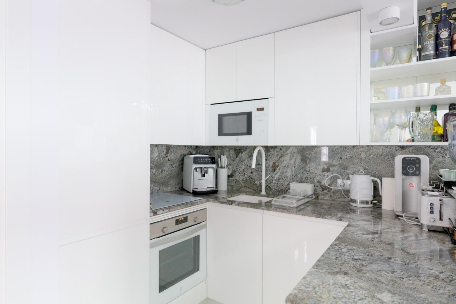 Resale - Terraced house / Townhouse - Torrevieja - Punta prima