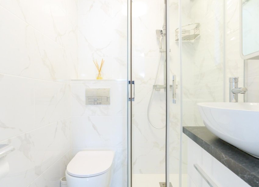 Resale - Terraced house / Townhouse - Torrevieja - Punta prima