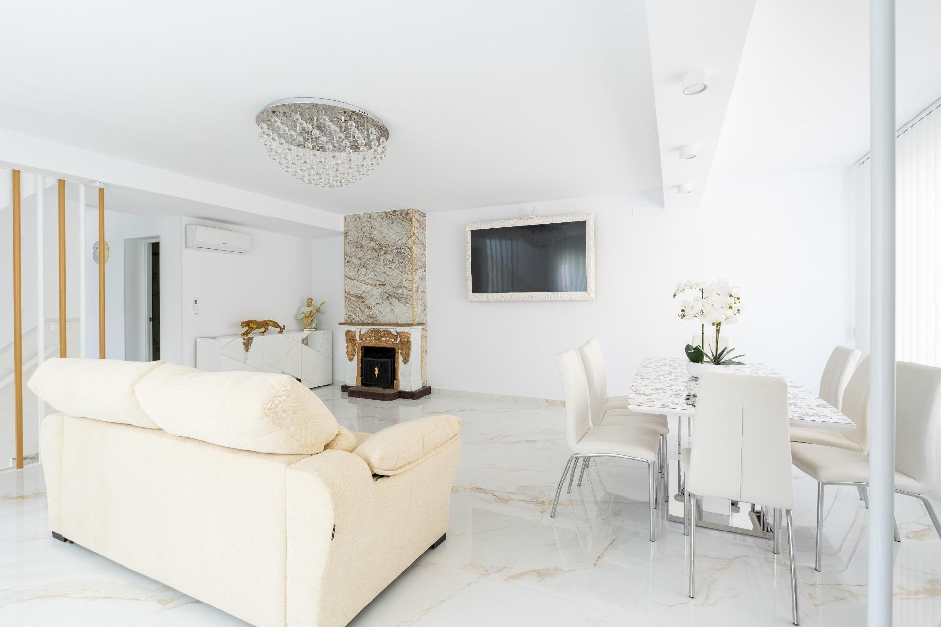 Resale - Terraced house / Townhouse - Torrevieja - Punta Prima