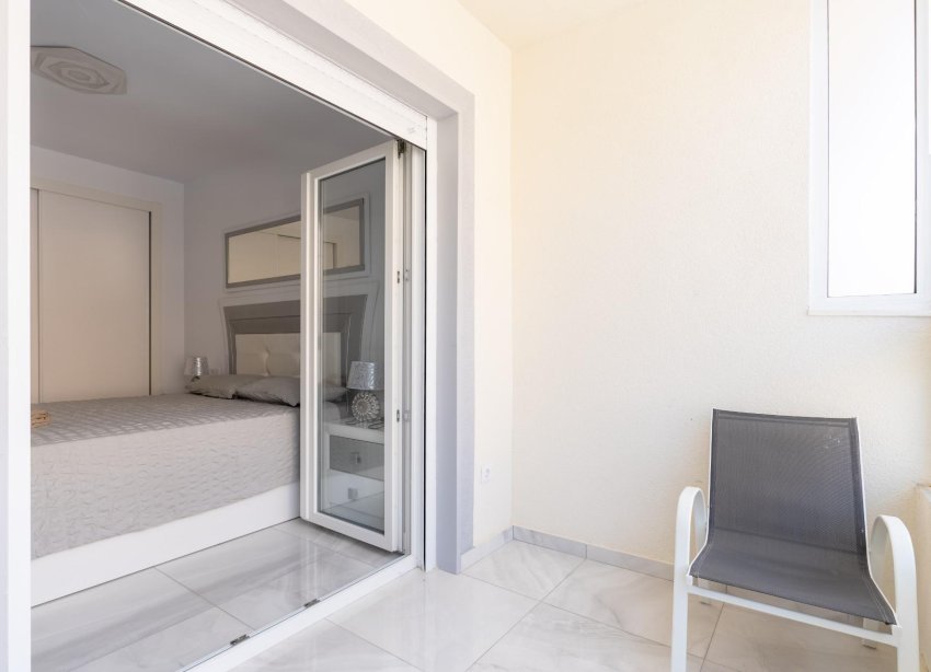 Resale - Terraced house / Townhouse - Torrevieja - Punta Prima