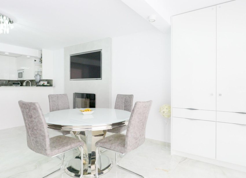 Resale - Terraced house / Townhouse - Torrevieja - Punta Prima