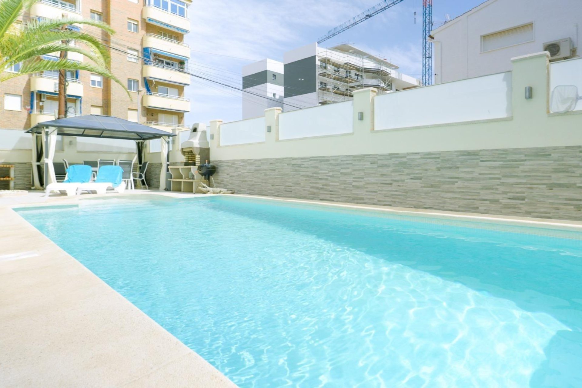 Resale - Terraced house / Townhouse - Torrevieja - Punta Prima