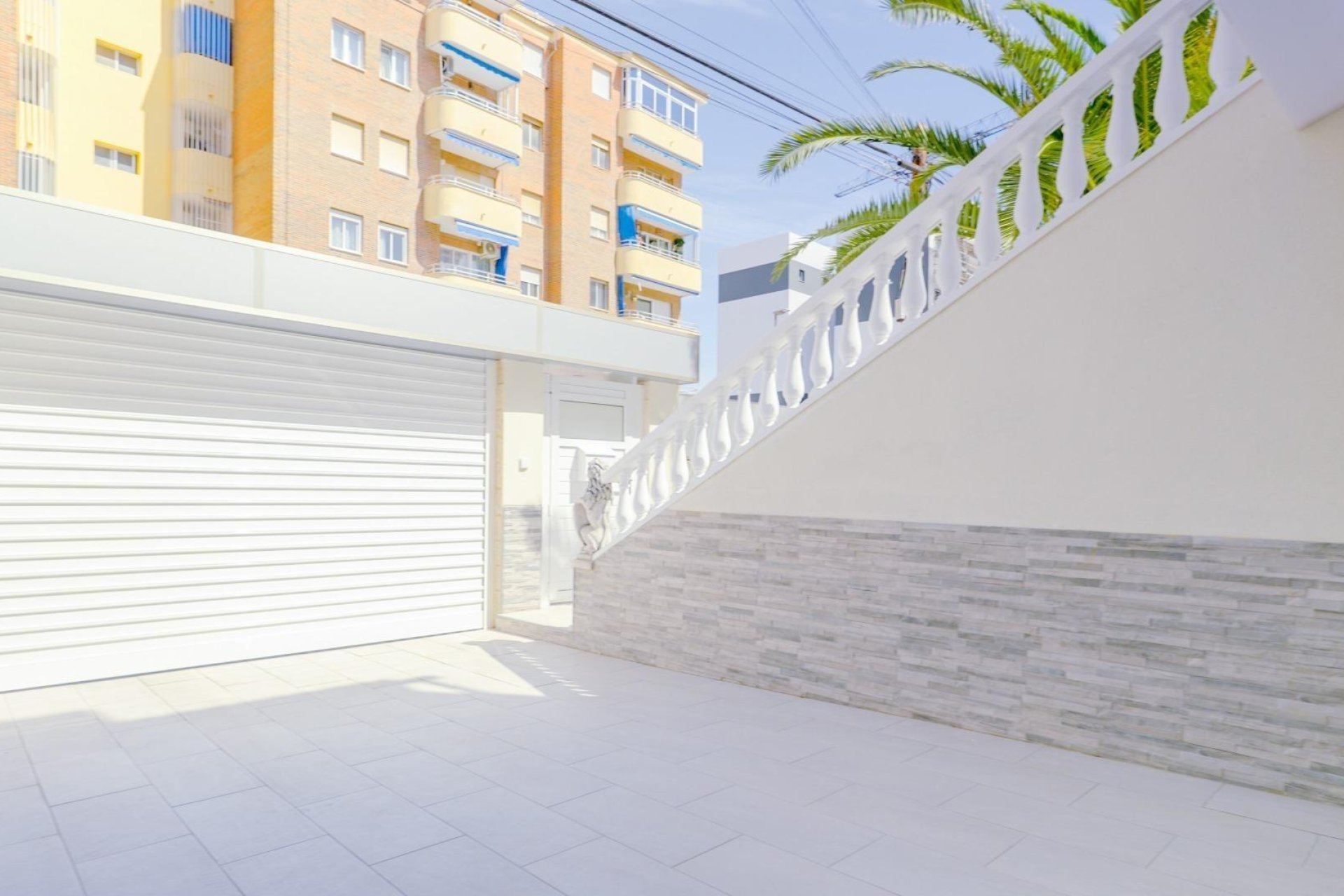 Resale - Terraced house / Townhouse - Torrevieja - Punta Prima