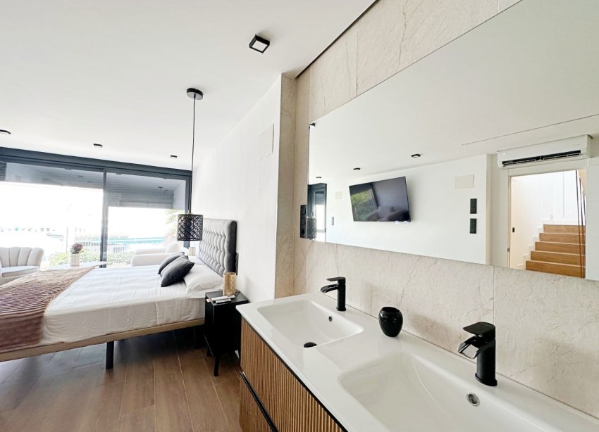 Resale - Terraced house / Townhouse - Torrevieja - Torrevieja - Aguas Nuevas