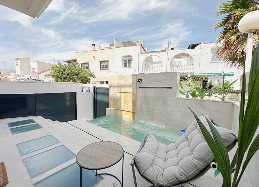 Resale - Terraced house / Townhouse - Torrevieja - Torrevieja - Aguas Nuevas