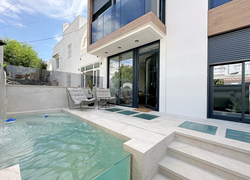 Resale - Terraced house / Townhouse - Torrevieja - Torrevieja - Aguas Nuevas